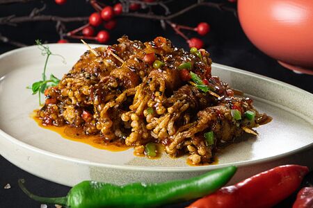 Рулетики из бекона с грибами