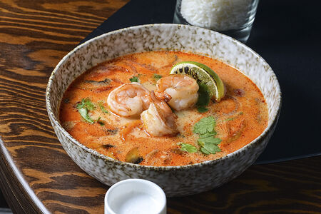 Суп Том ям с креветками