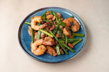 Курица гунбао с креветками