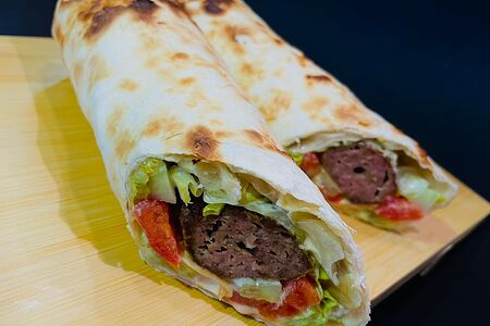 Шаурма сырная c люля-кебабом из говядины