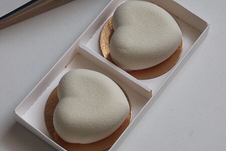 Муссовое пирожное карамель-банан