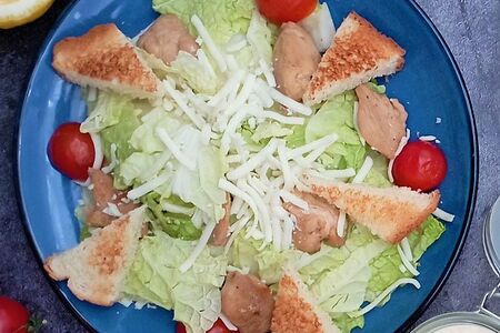 Цезарь с куриным филе