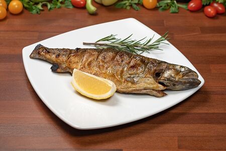 Форель на углях