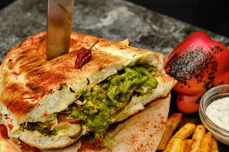 Дюнер сырный со свиным шашлыком