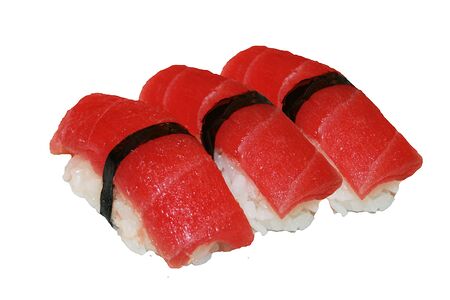 Суши с тунцом