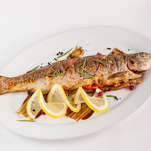 Форель с томатами и эстрагоном