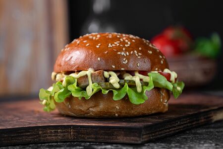 Бургер Чикен с копченой курицей