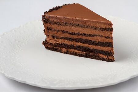 Шоколадный торт со сливочным ликером