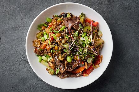 Wok соба с овощами