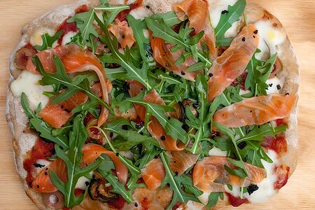 Лосось с артишоками