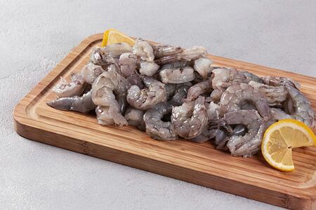 Креветки очищенные 1кг