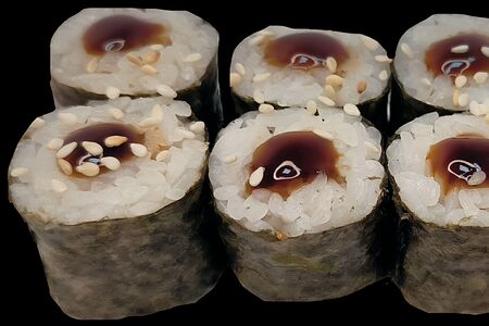 Ролл с томаго