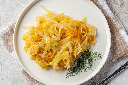 Капуста тушеная