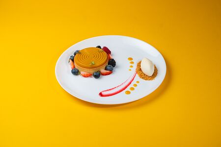 Тарт Манго-малина