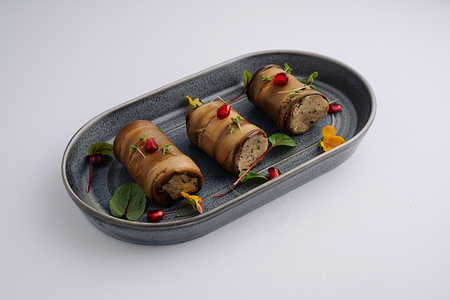 Рулетики из баклажана