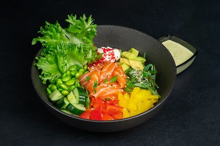 Поке с лососем