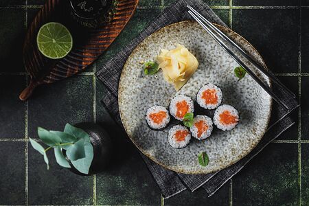 Роллы с лососем