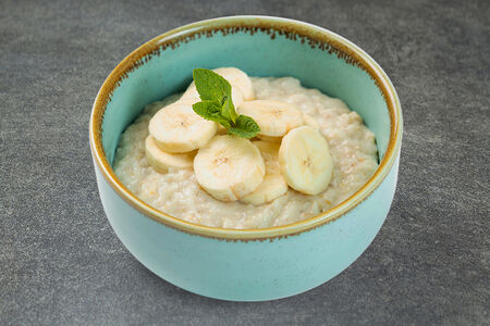 Кашка овсяная с бананом