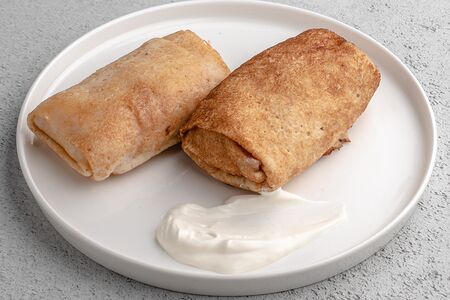 Блины с творогом и изюмом