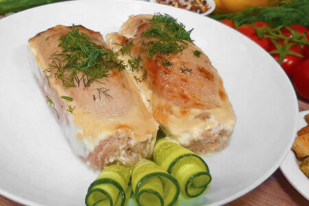 Рулет из кеты в сливочном соусе