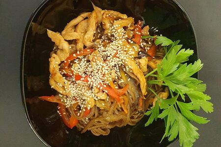 Вок с курицей