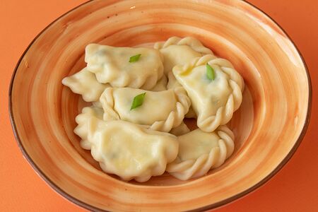 Вареники соленые с творогом отварные