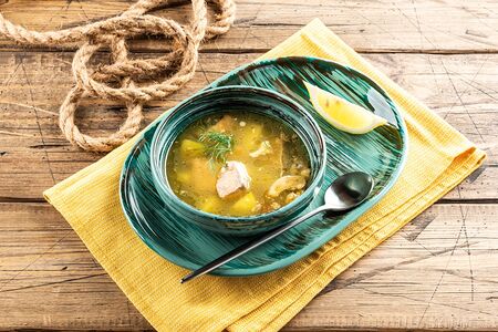 Уха из красной рыбы