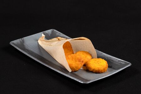 Наггетсы из кальмара с креветками