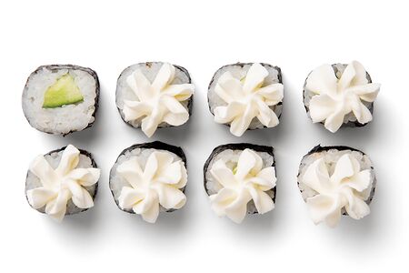 Мини-ролл с огурцом и сыром