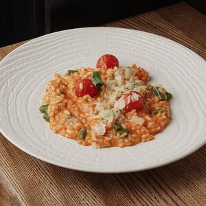 Ризотто с креветками и томатами конкассе
