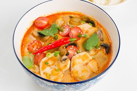 Том ям с курицей (острый)