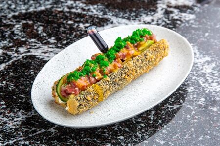 Хот-дог Evoo с тунцом