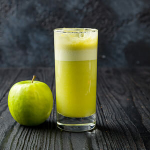 Свежевыжатый сок яблочный