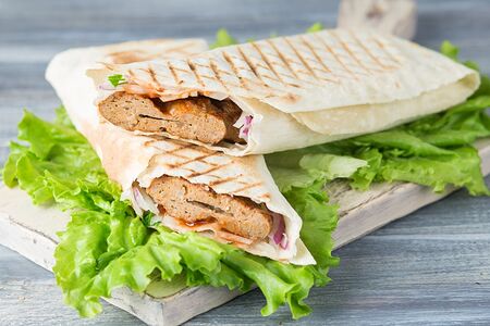 Люля-кебаб из говядины с сыром