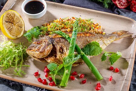 Дорада жареная