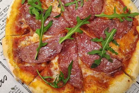Пицца Салями