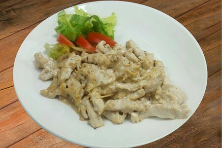 Курица в сливочном соусе