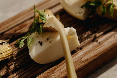 Артишоки и моцарелла с песто