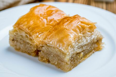 Пахлава с грецкими орехами