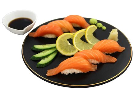 Суши с лососем