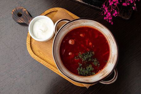 Борщ со сметаной