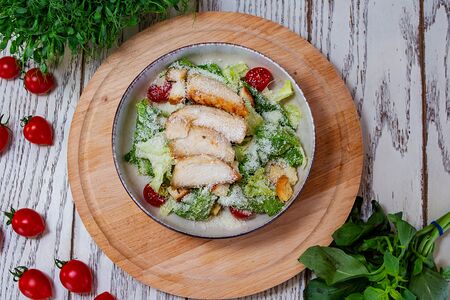 Цезарь с курицей