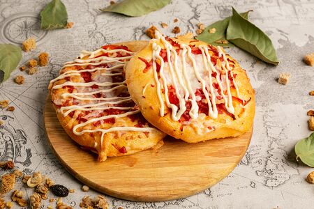 Пицца с ветчиной