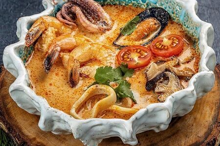 Том-Ям с морепродуктами