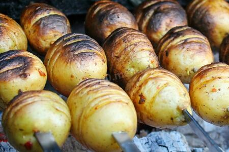 Картошка на мангале