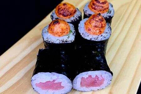 Гриль ролл с тунцом