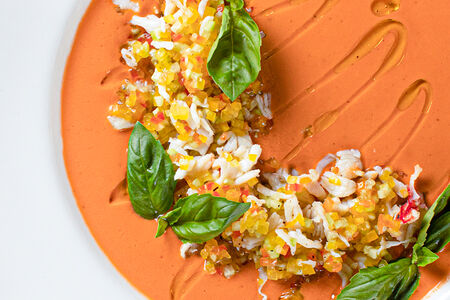 Гаспачо с крабом