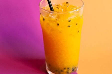 Лимонад манго-маракуйя