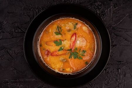 Том ям с курицей