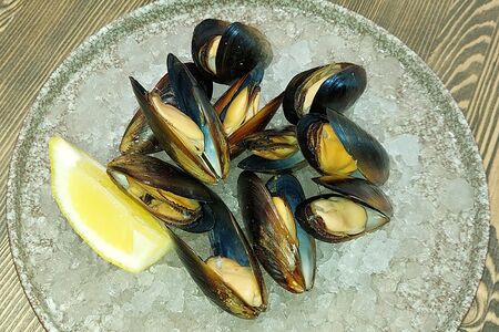 Мидии в створках